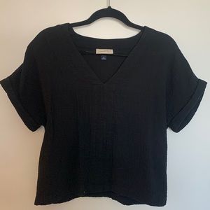 NWOT Universal Thread Textured Cotton V-Neck Short Sleeve Top